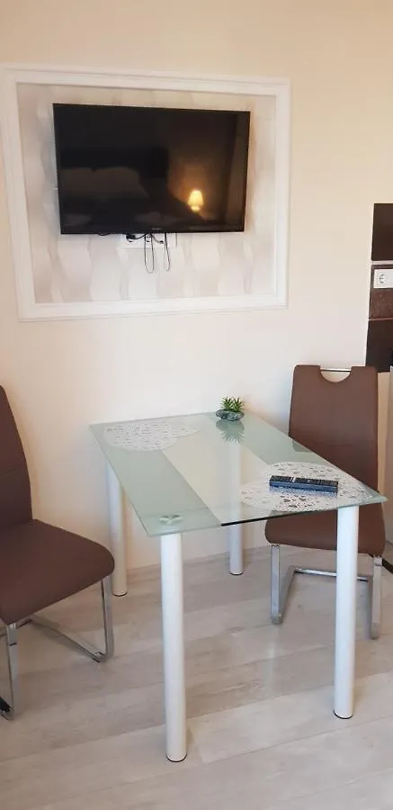 Rozsa Apartmanhaz Szeged